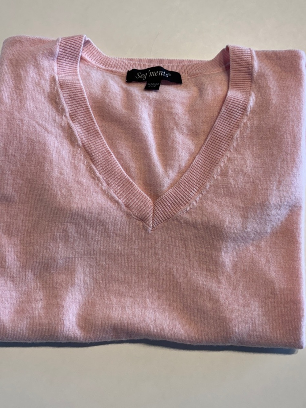100% Merino Wool Seg'ments Pink V-Neck Sweater